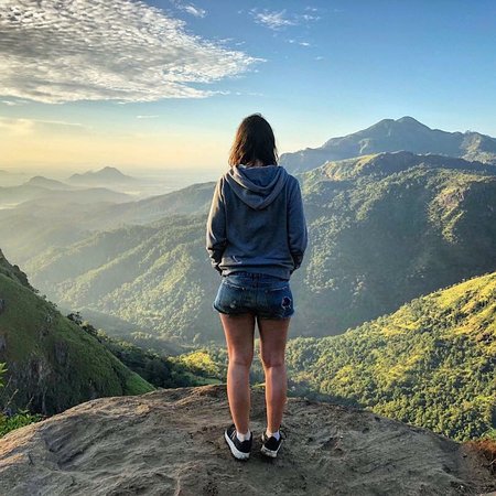 Image gallery marquee